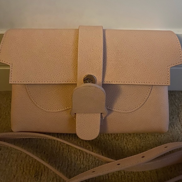 Gently used Senreve Aria Belt Bag